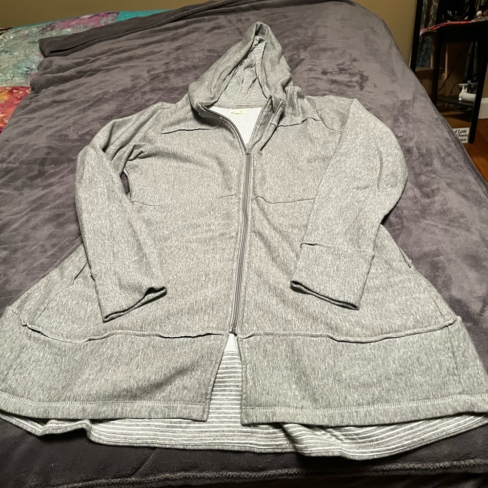 Pink Lotus pleated, flare style hoodie. Gray.